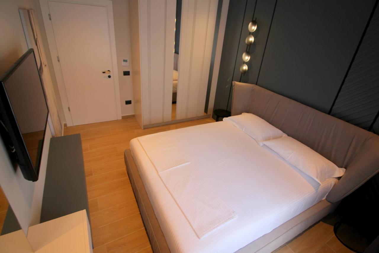 "The View" Luxury Apartments Sarandë Buitenkant foto