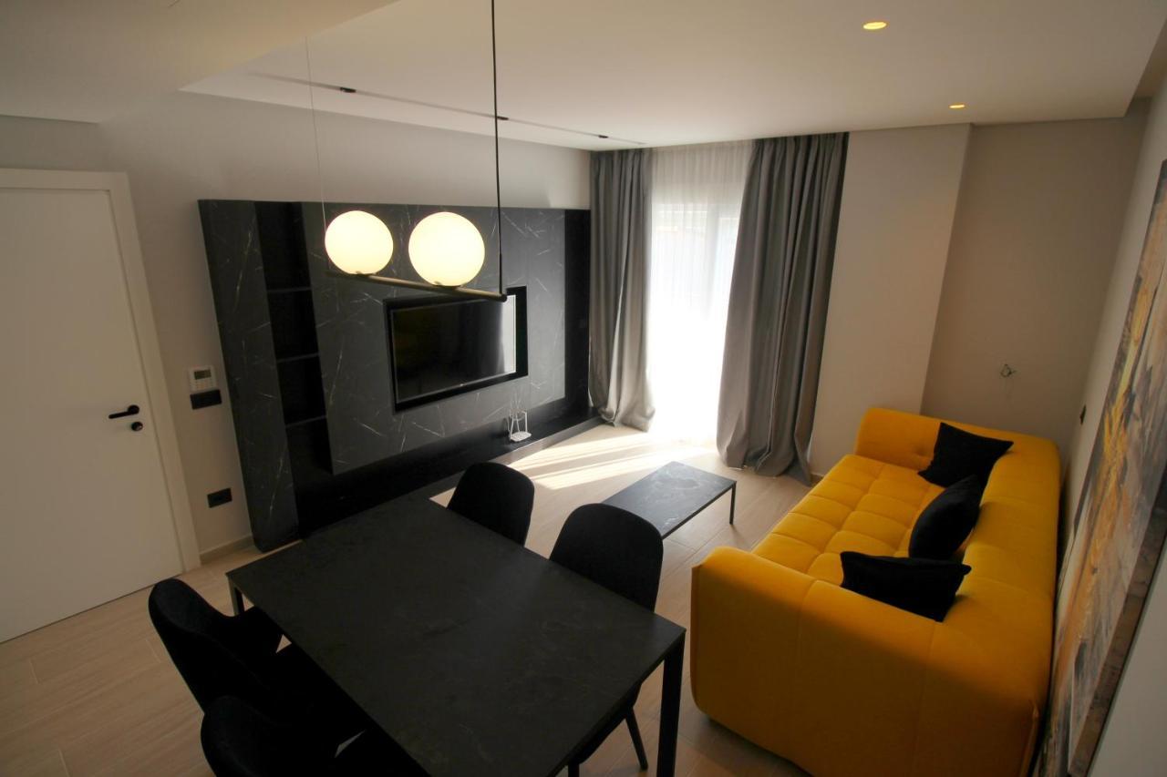 "The View" Luxury Apartments Sarandë Buitenkant foto